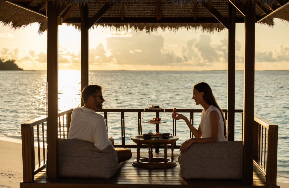 Beachfront Sunset View Pool Villa at Banyan Tree Vabbinfaru, view 2